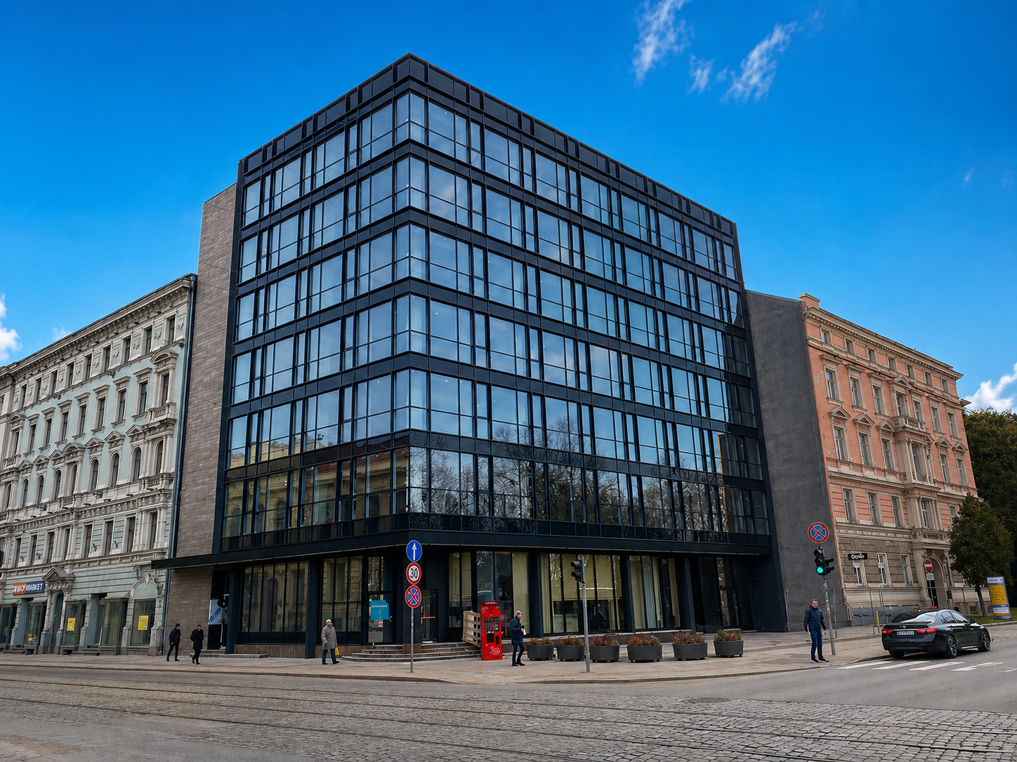 Office Building with an aluminium and glass fasade